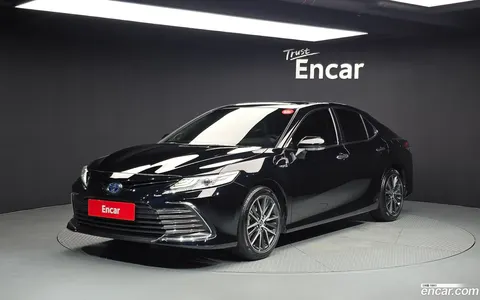 Toyota Camry 2023 купить в Москве