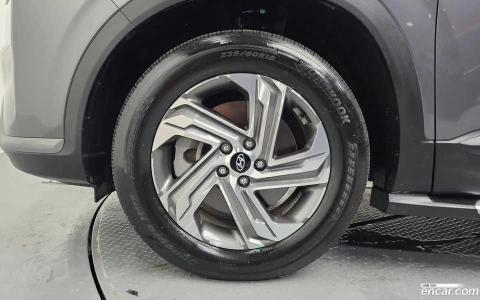 Hyundai SantaFe 2.5T 2WD 2023 — миниатюра 5
