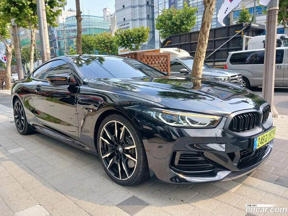 BMW 8 Series M850i xDrive 2025 — миниатюра 2