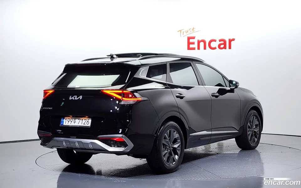Kia Sportage 1.6 2WD 2023 — миниатюра 2