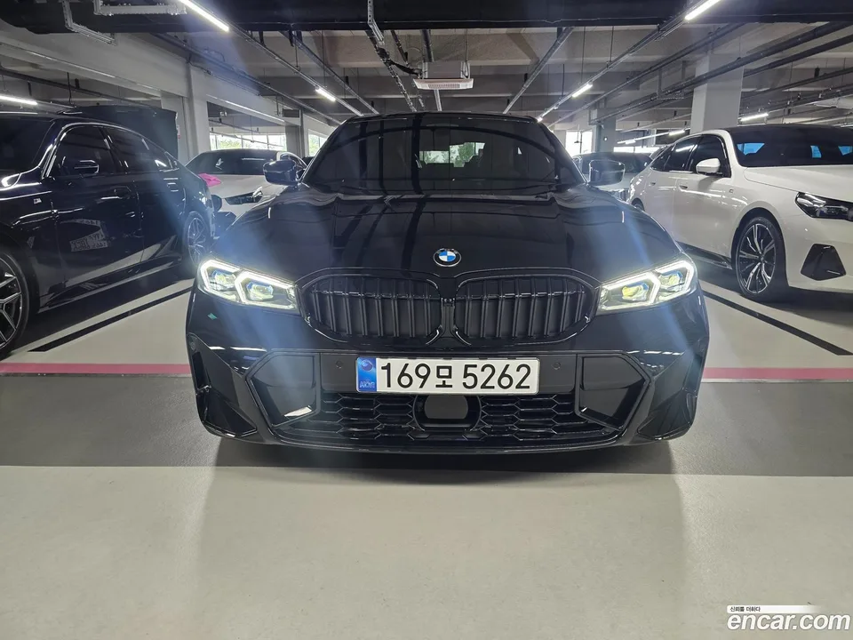 BMW 3 Series 320i M 2025 — фото 1, купить с доставкой в Москву