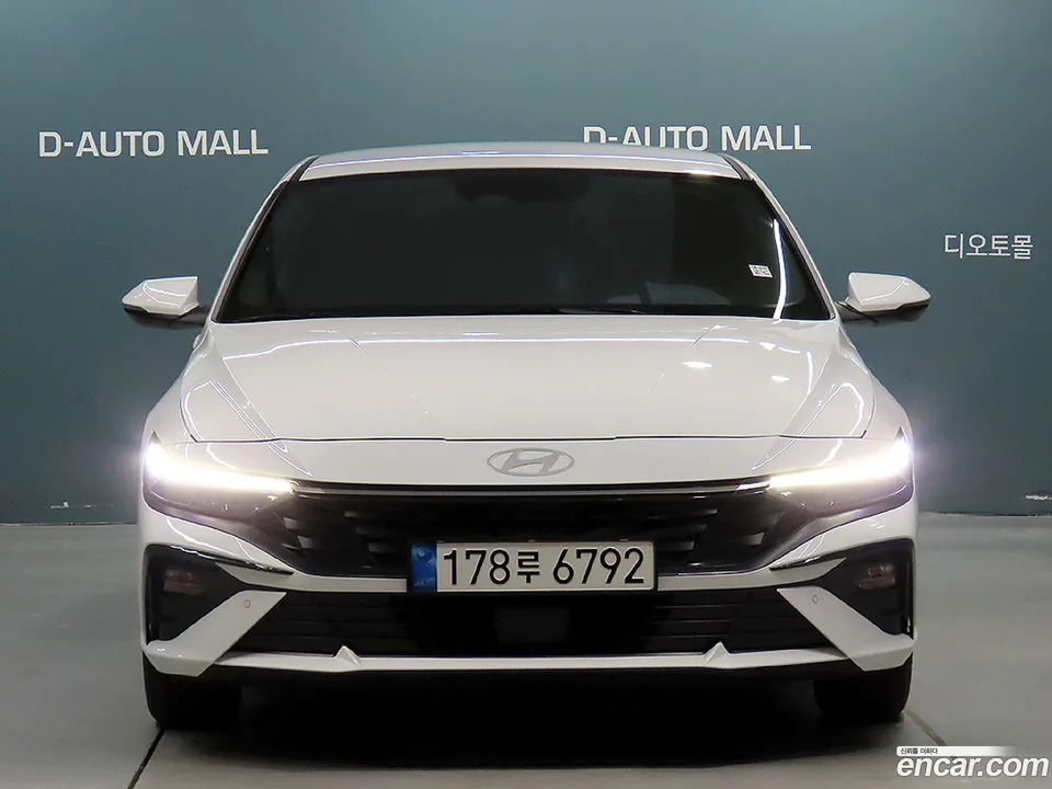 Hyundai Avante CN7 1.6 LPi 2024 — миниатюра 2