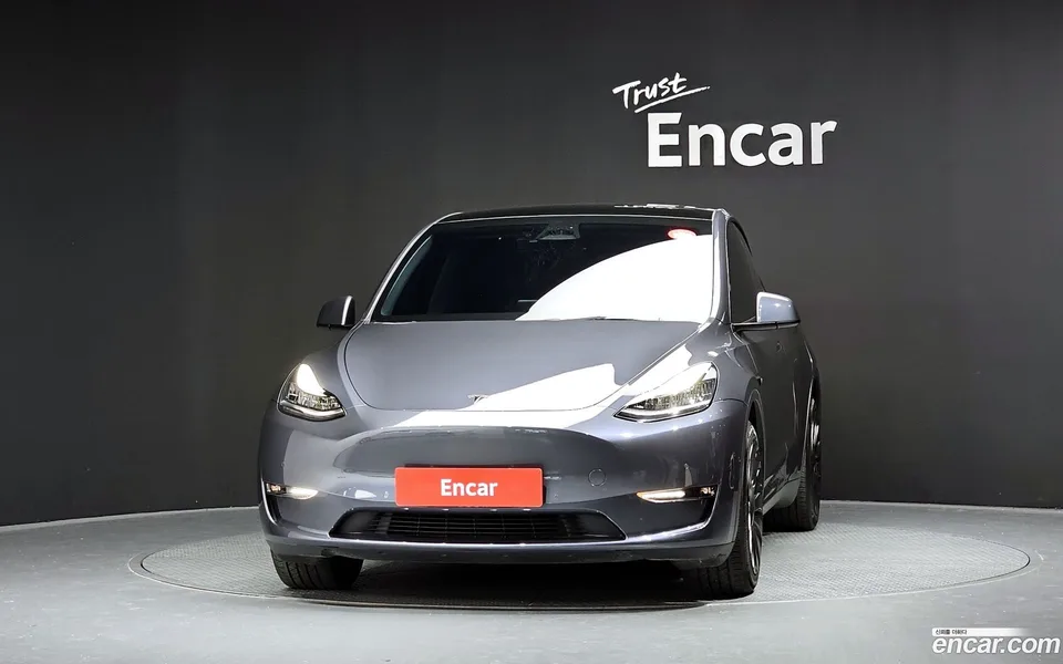 Tesla Model Y AWD 2022 — миниатюра 3