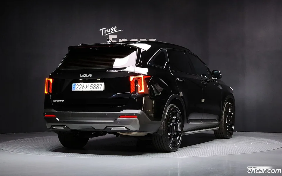 Kia Sorento 2.2 2WD 2023 — миниатюра 2