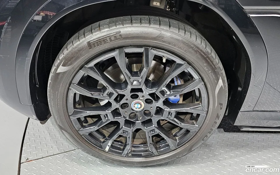BMW X6 xDrive40i M 2024 — миниатюра 5