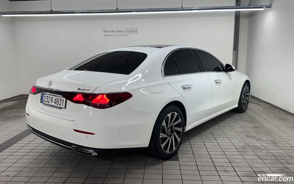 Mercedes-Benz E-Class E300 4MATIC 2025 — миниатюра 2