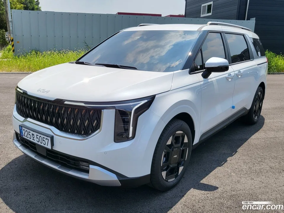 Kia Carnival HEV 9 2025 — миниатюра 3