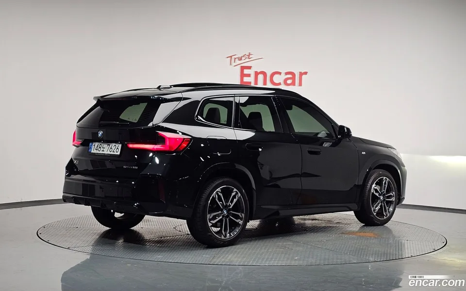 BMW X1 sDrive 20i M 2023 — миниатюра 2