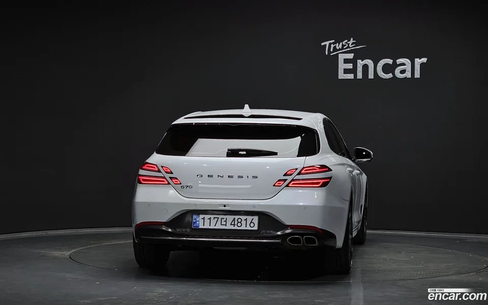 Genesis G70 Shooting Brake 2.0T 2WD 2022 — миниатюра 4
