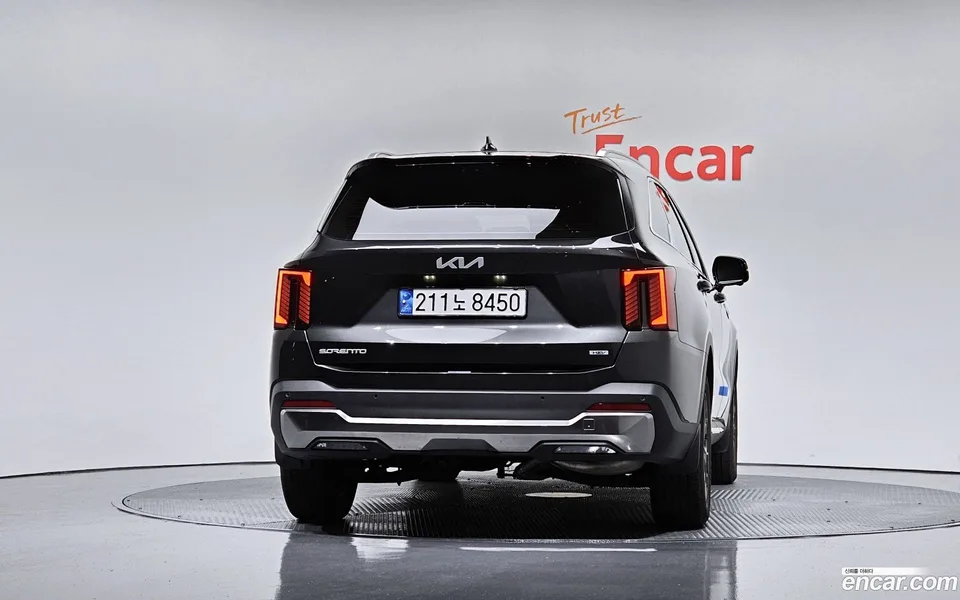 Kia Sorento HEV 1.6 2WD 2023 — миниатюра 4