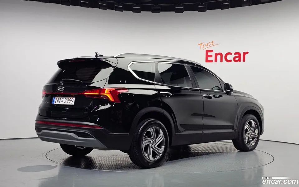 Hyundai SantaFe 2.5T 2WD 2023 — миниатюра 2