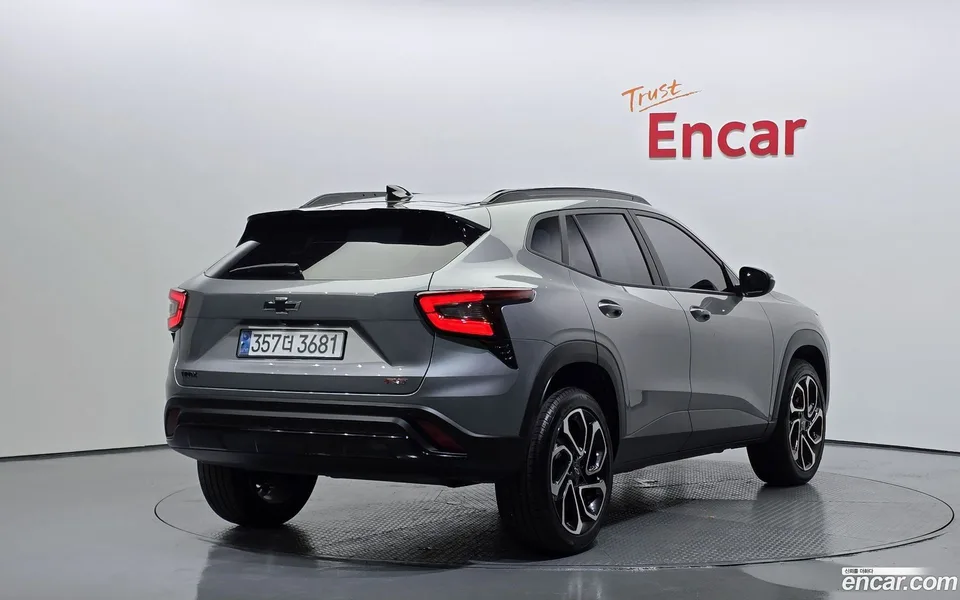 Chevrolet Trax Crossover 1.2 RS 2023 — миниатюра 2