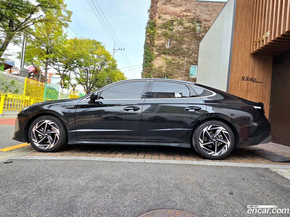 Hyundai Sonata The Edge Hybrid 2024 — миниатюра 5