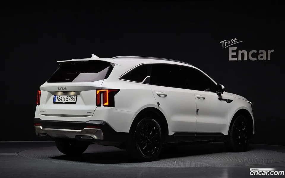 Kia Sorento HEV 1.6 2WD 2023 — миниатюра 2