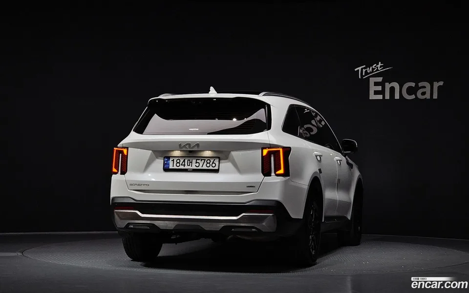 Kia Sorento HEV 1.6 2WD 2023 — миниатюра 4