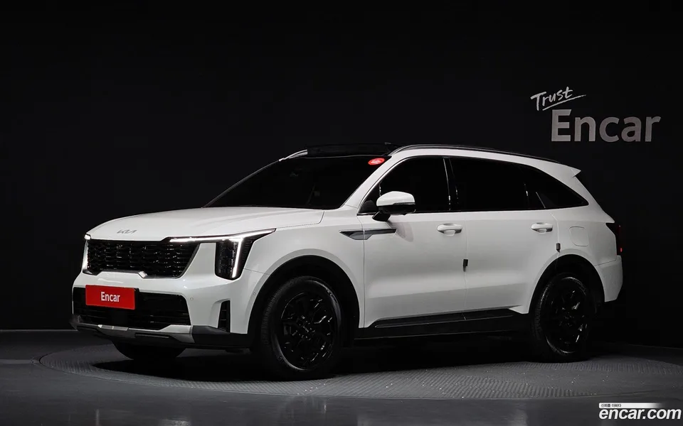 Kia Sorento HEV 1.6 2WD 2023 — фото 1, купить с доставкой в Москву