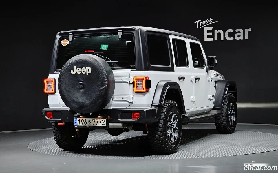 Jeep Wrangler 2.0 4 2022 — миниатюра 2