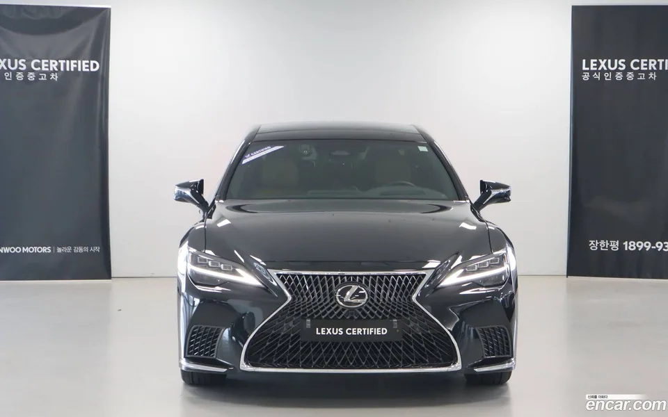 Lexus LS 500 3.5 AWD 2024 — миниатюра 3
