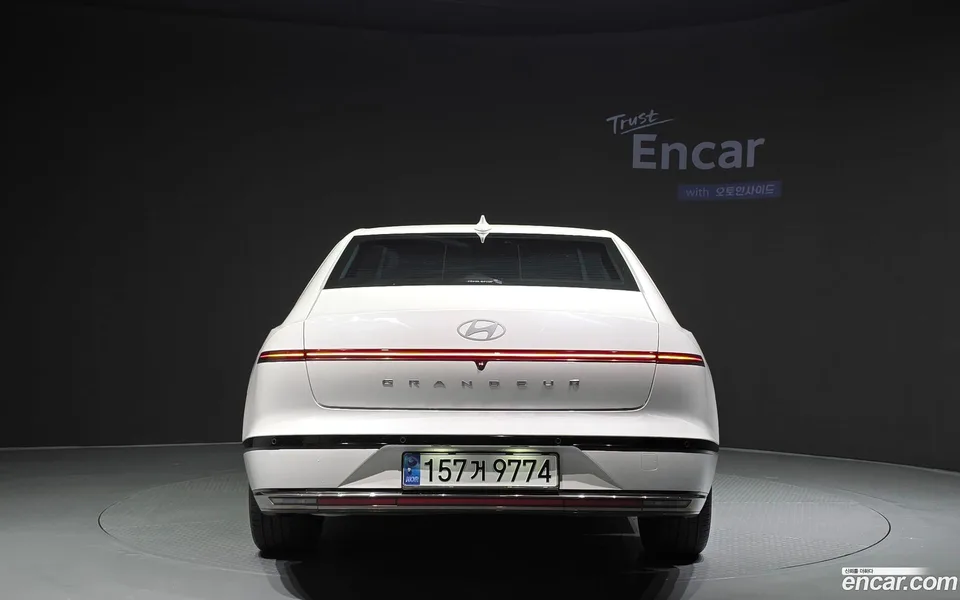 Hyundai Grandeur Hybrid 2023 — миниатюра 4