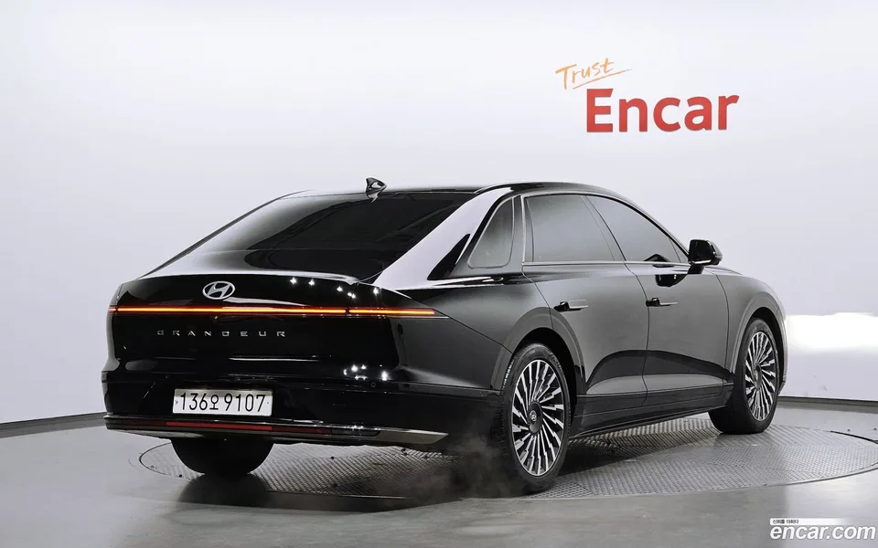 Hyundai Grandeur Hybrid 2023 — миниатюра 2