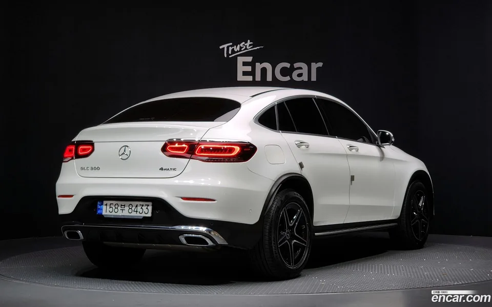 Mercedes-Benz GLC-Class GLC300 4MATIC 2023 — миниатюра 2