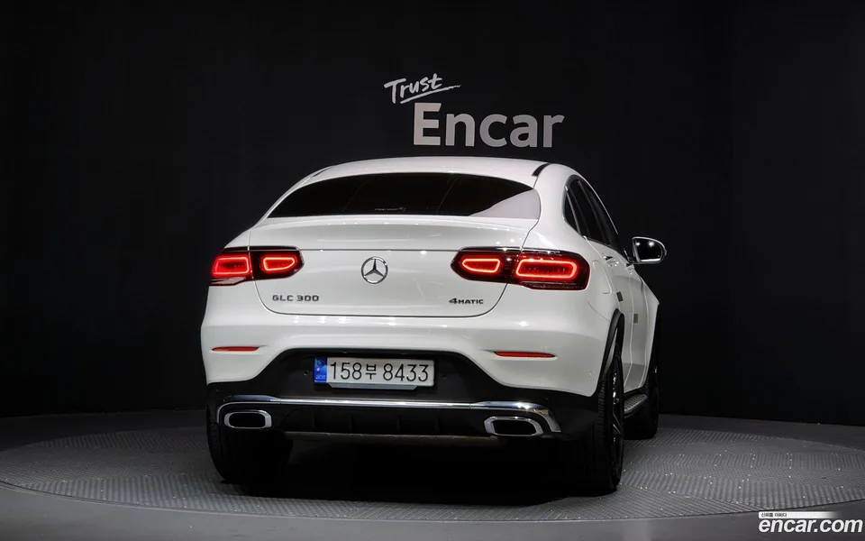 Mercedes-Benz GLC-Class GLC300 4MATIC 2023 — миниатюра 4