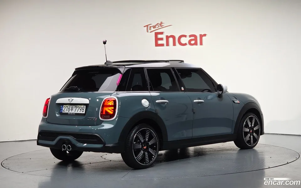 MINI Cooper S 5 2023 — миниатюра 2
