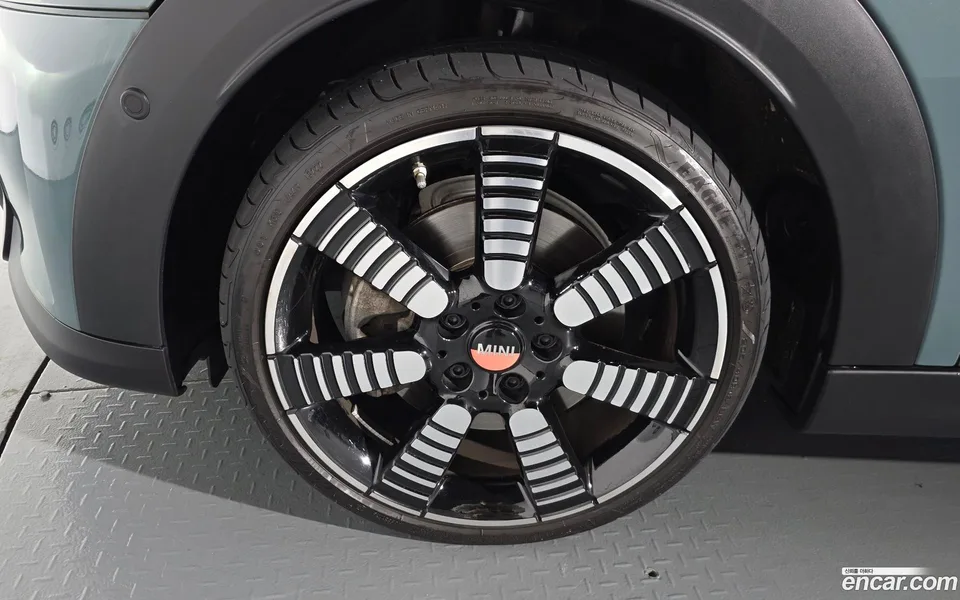 MINI Cooper S 5 2023 — миниатюра 5