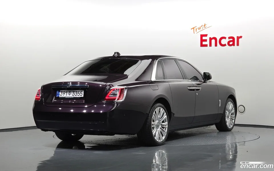 Rolls-Royce Ghost 6.7 V12 2023 — миниатюра 2