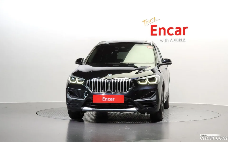 BMW X1 xDrive 20i xLine 2022 — миниатюра 3