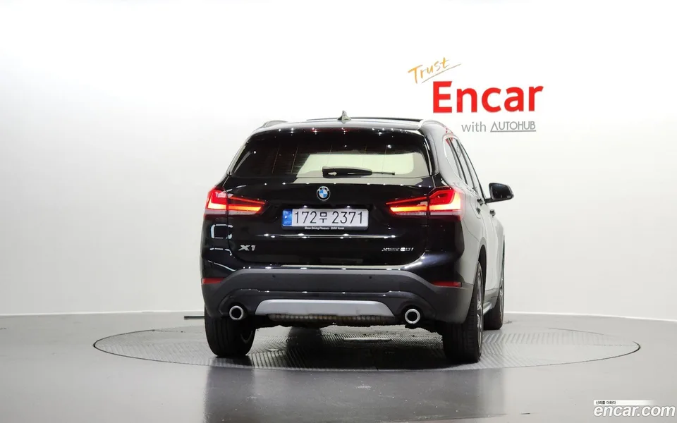 BMW X1 xDrive 20i xLine 2022 — миниатюра 4