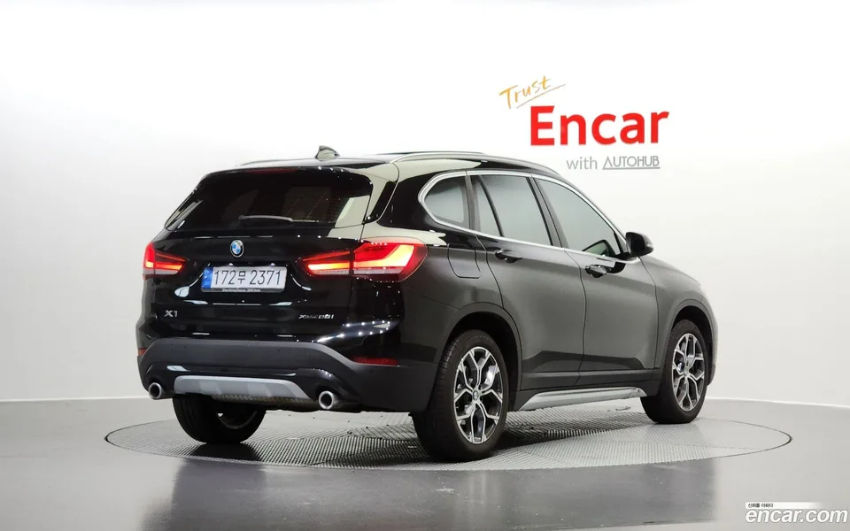 BMW X1 xDrive 20i xLine 2022 — миниатюра 2