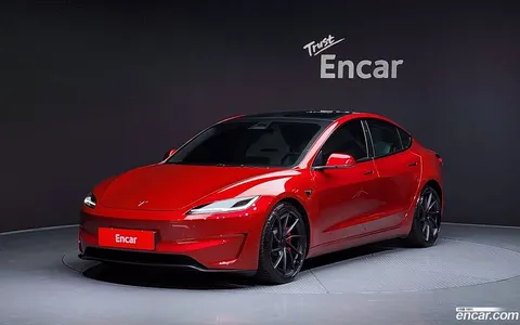 Tesla Model 3 2025 купить в Москве