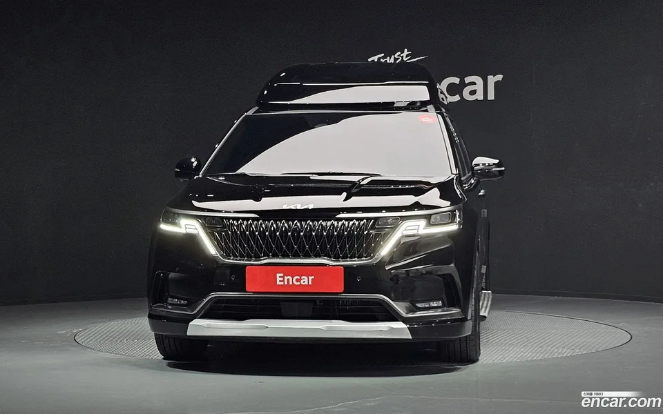 Kia Carnival 7 2023 — миниатюра 3