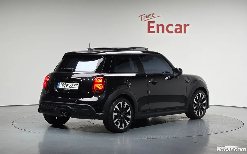 MINI Cooper S 2022 — миниатюра 2