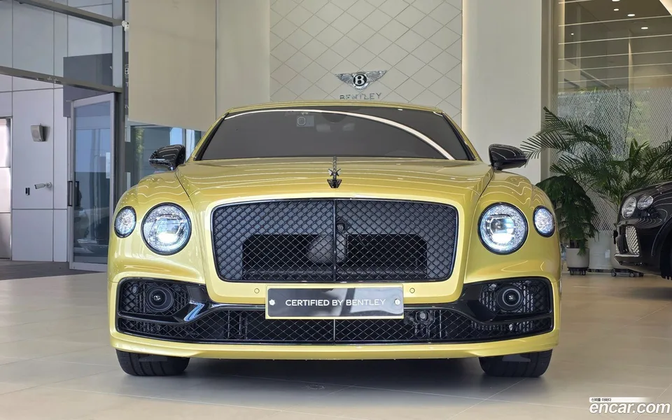 Bentley Flying Spur 4.0 S 2024 — миниатюра 2