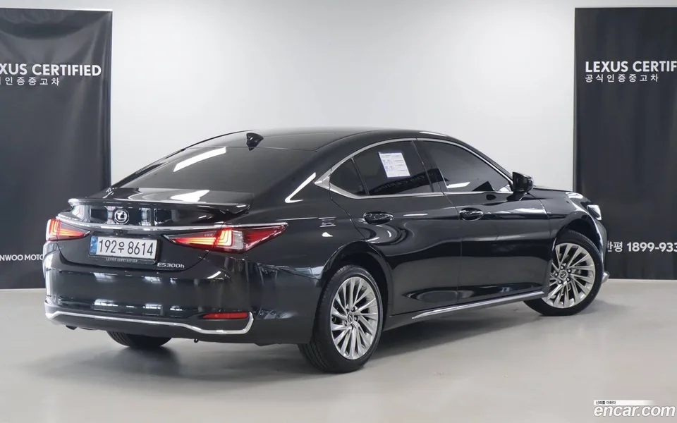Lexus ES 300h 2025 — миниатюра 2