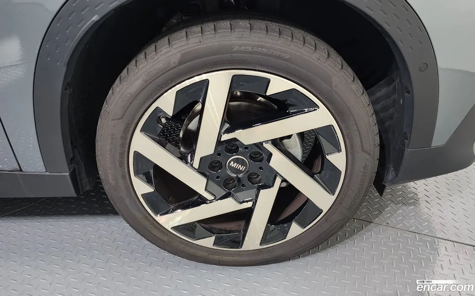 MINI Cooper S Countryman ALL4 2024 — миниатюра 5