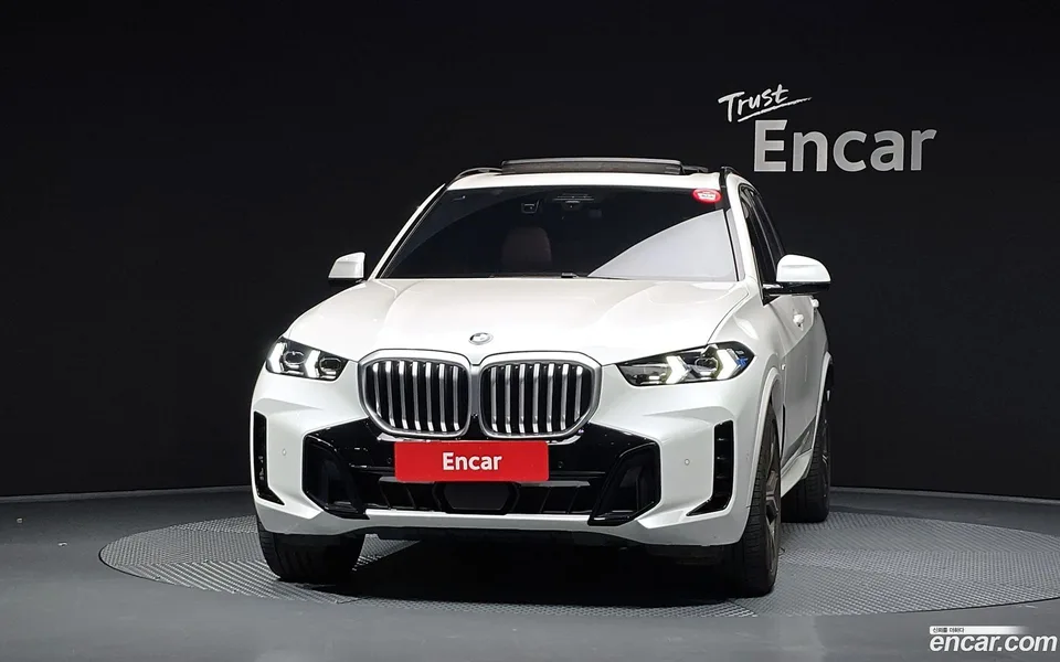 BMW X5 xDrive 40i M 2024 — миниатюра 3