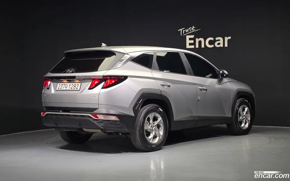Hyundai Tucson 2.0 4WD 2022 — миниатюра 2