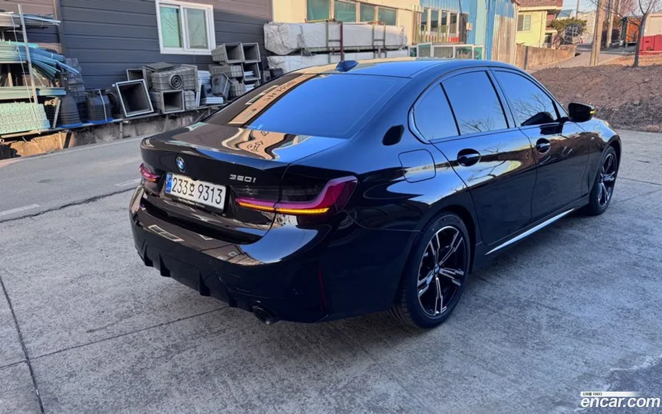 BMW 3 Series 320i M 2025 — миниатюра 5