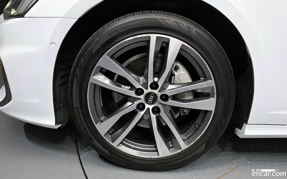 Audi A6 45 TFSI 2022 — миниатюра 5