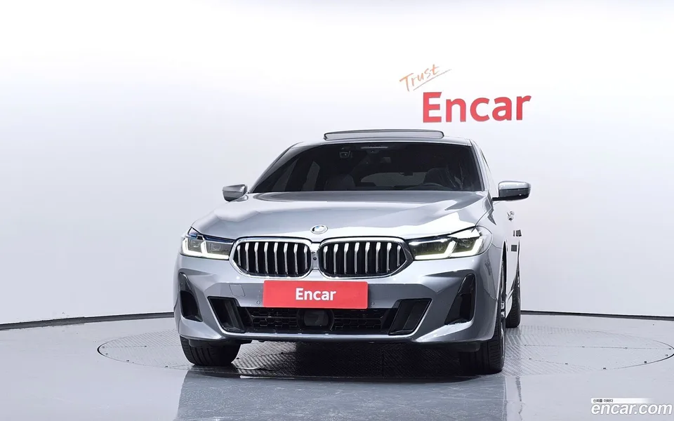 BMW 6 Series GT 630i xDrive M 2023 — миниатюра 3