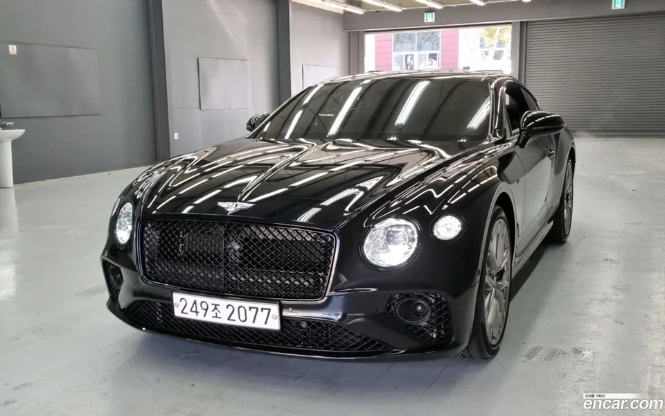 Bentley Continental GT 4.0 GTS 2023 — миниатюра 2