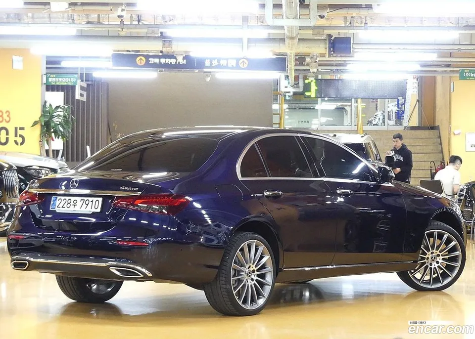 Mercedes-Benz E-Class E450 4MATIC 2023 — миниатюра 2