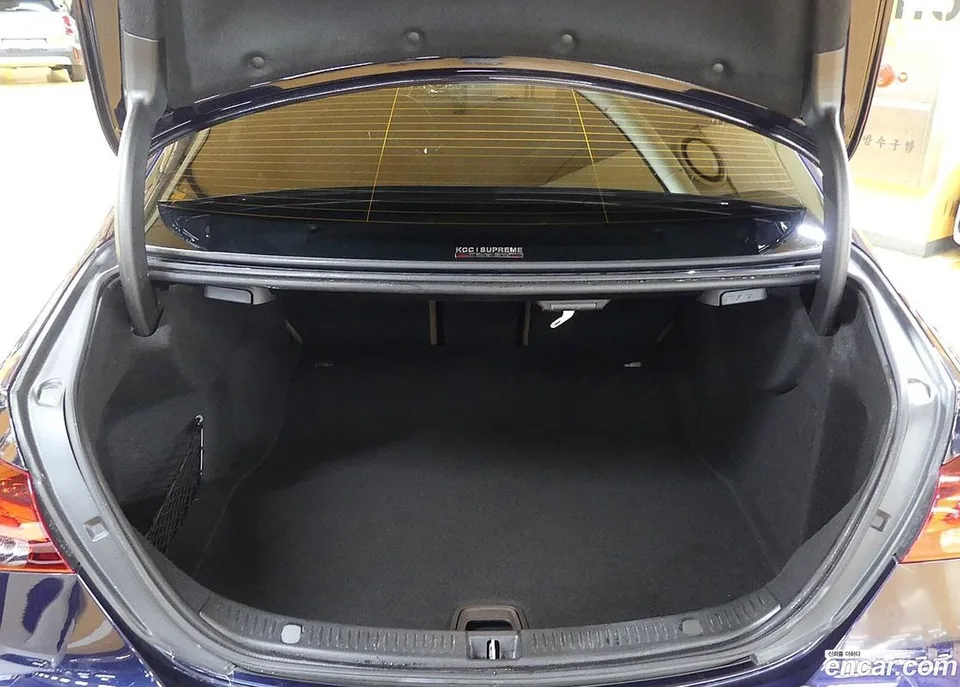 Mercedes-Benz E-Class E450 4MATIC 2023 — миниатюра 4