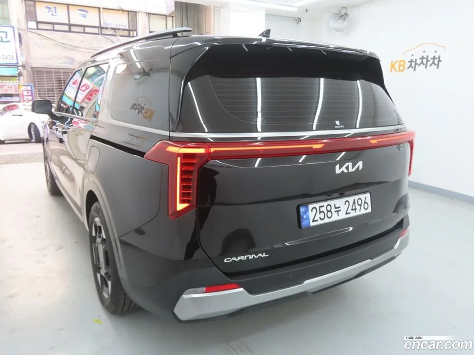 Kia Carnival 7 2024 — миниатюра 4