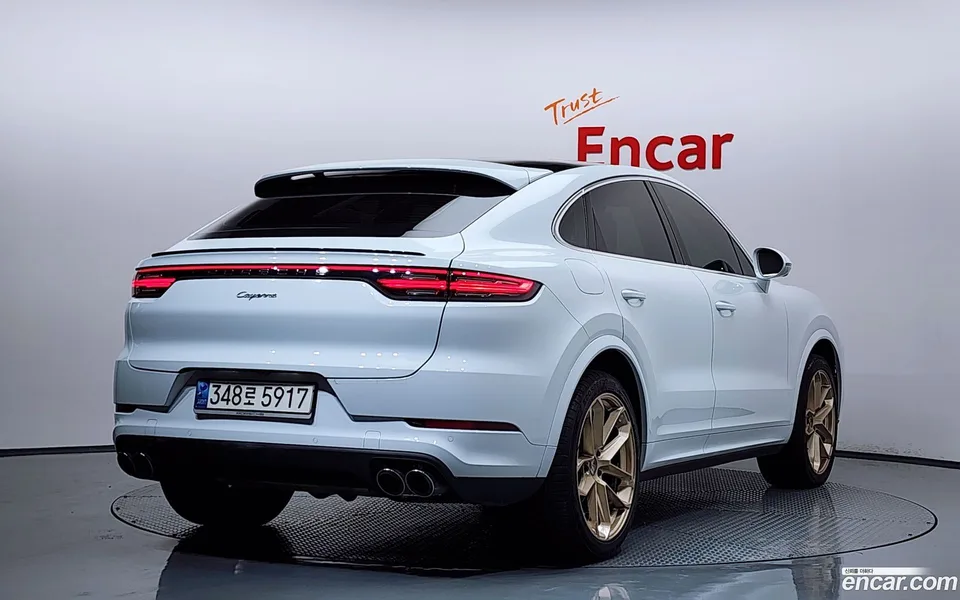 Porsche Cayenne 3.0 2022 — миниатюра 2