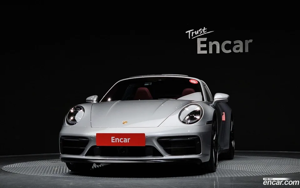 Porsche 911 (992) 4 GTS 2024 — миниатюра 3