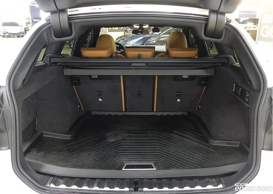 BMW 3 Series 320i M 2023 — миниатюра 4